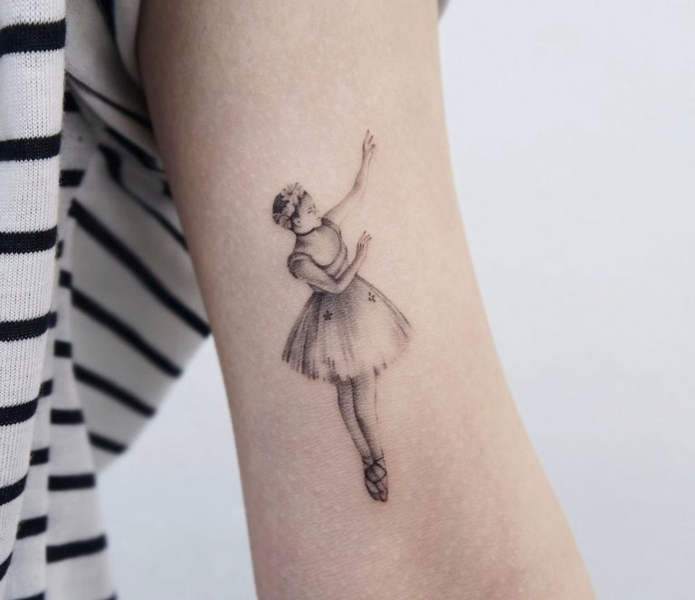 48 Beautiful Tattoos For Women Over 40 - TattooBlend